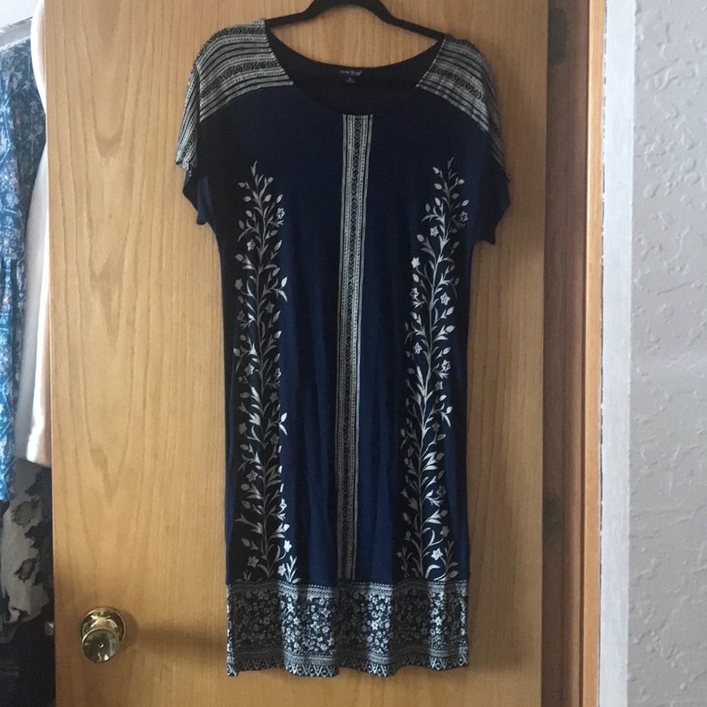 NWOT Lucky Brand blue/oatmeal colored floral dress